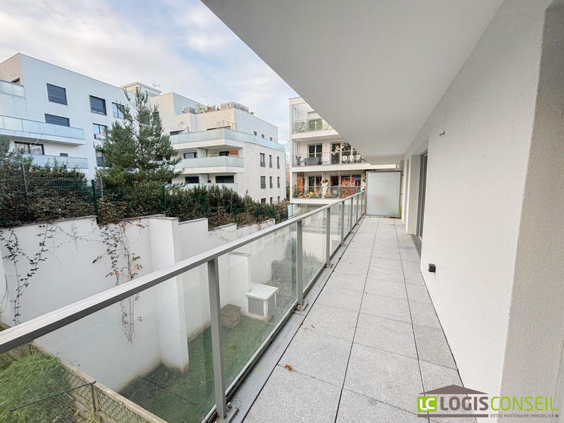 Appartement - 97 m² - 5 pièces