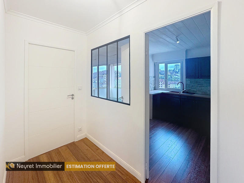 Appartement - 82 m² - 4 pièces