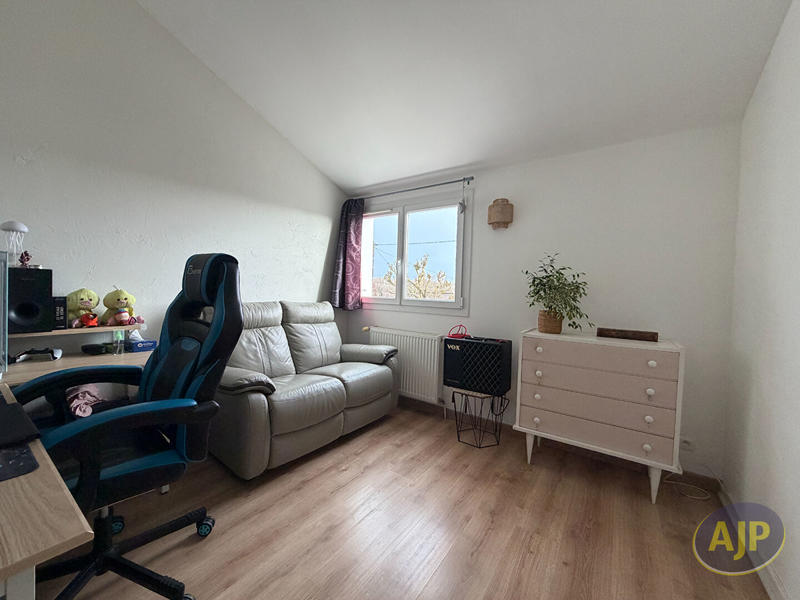 Maison - 84 m² - 5 pièces