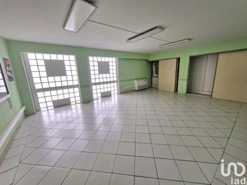 Local commercial - 642 m²