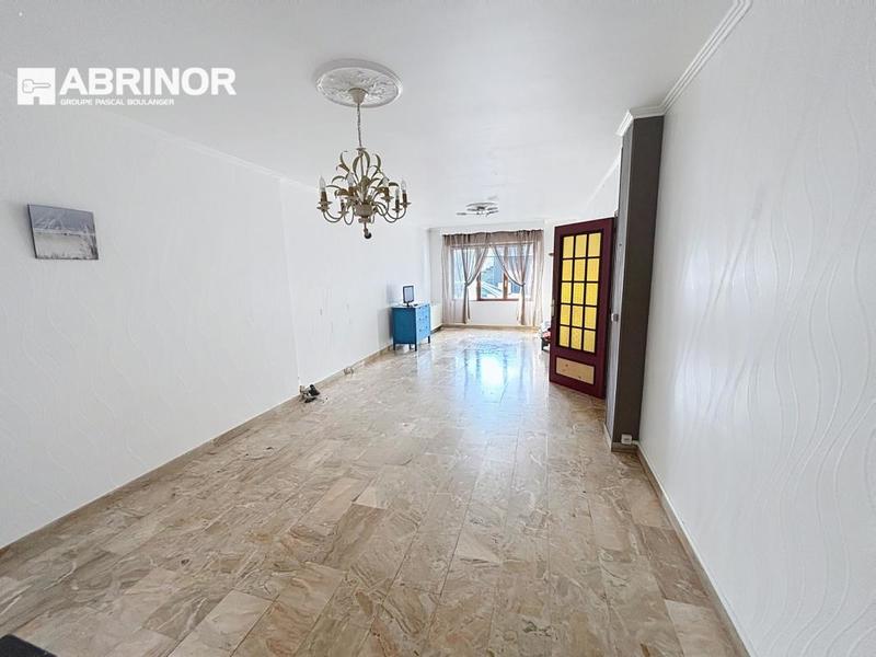 Maison - 96 m² - 5 pièces