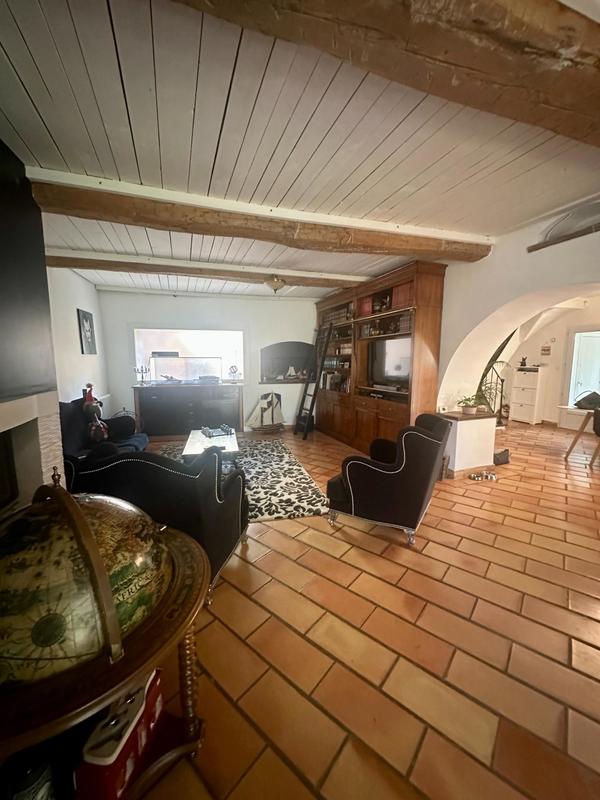 Maison - 193 m² - 9 pièces