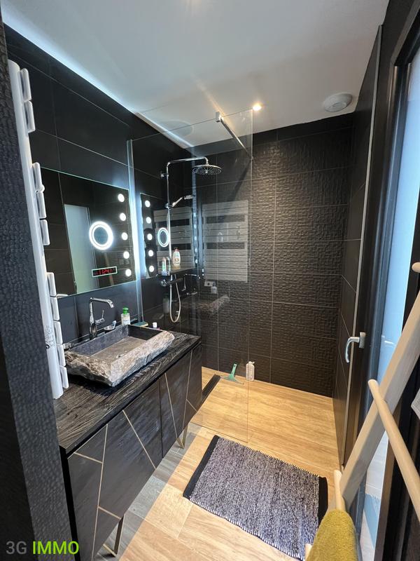 Maison contemporaine - 142 m² - 6 pièces