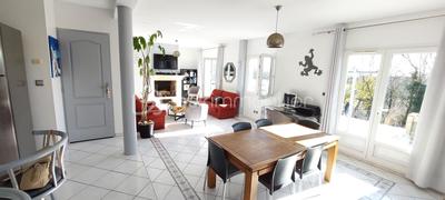 Maison - 110 m² - 5 pièces