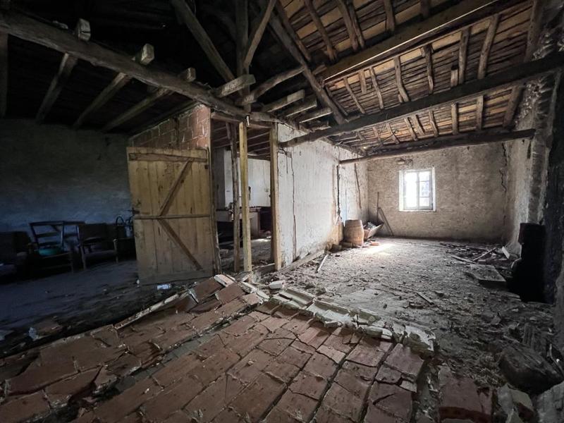 Maison de village - 80 m² - 7 pièces