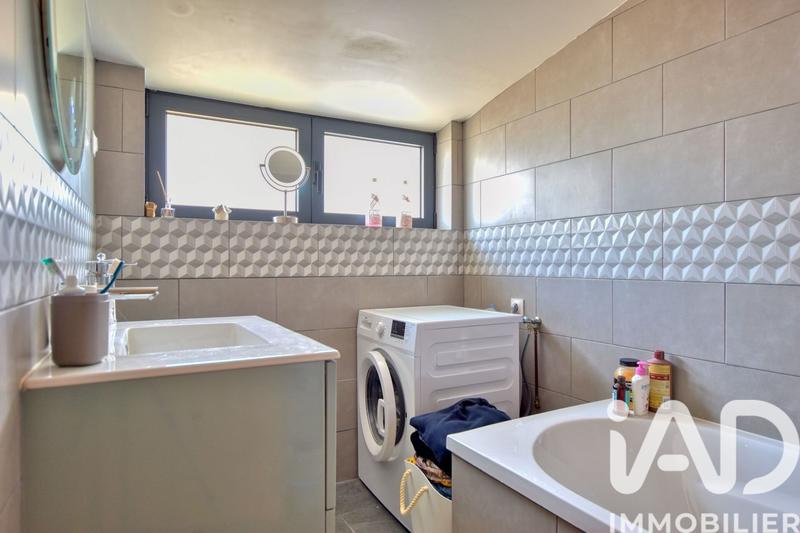 Maison - 79 m² - 4 pièces