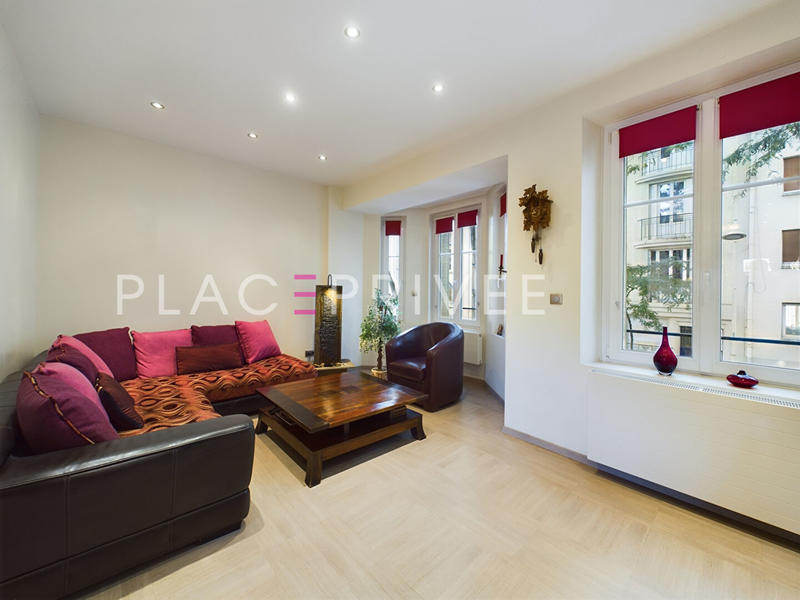 Maison - 185 m² - 7 pièces