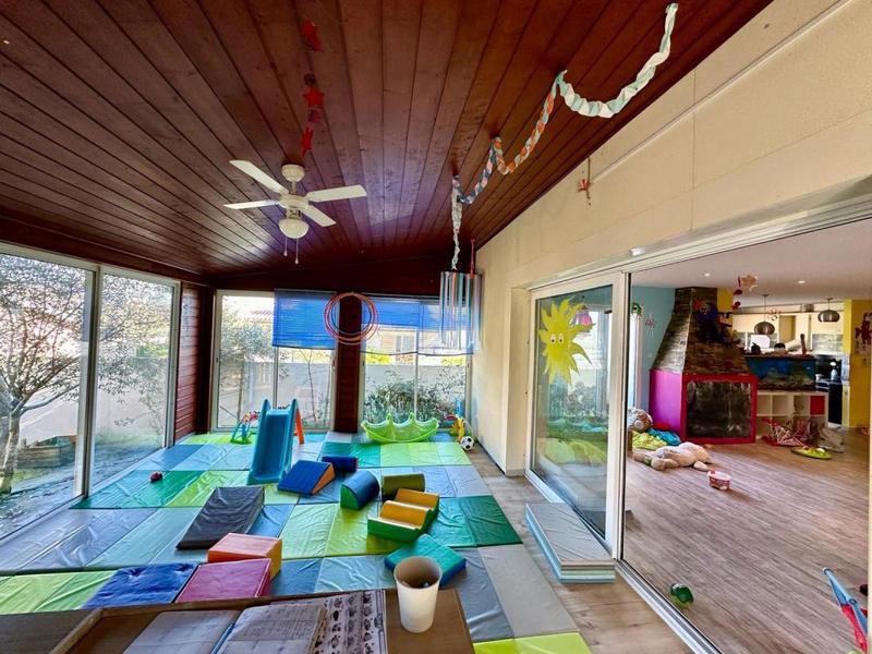 Bureau - 291 m² - 7 pièces