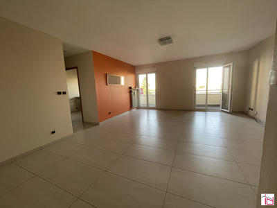 Appartement - 77 m² - 3 pièces