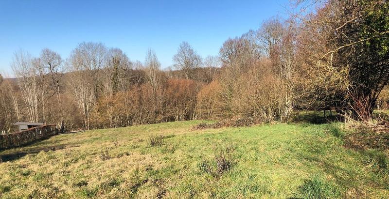 Terrain constructible - 2 081 m²