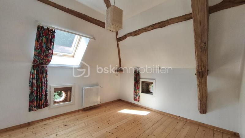 Propriété - 251 m² - 9 pièces