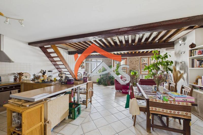 Appartement - 82 m² - 3 pièces