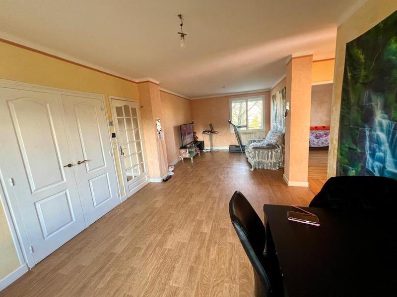 Appartement - 83 m² - 4 pièces