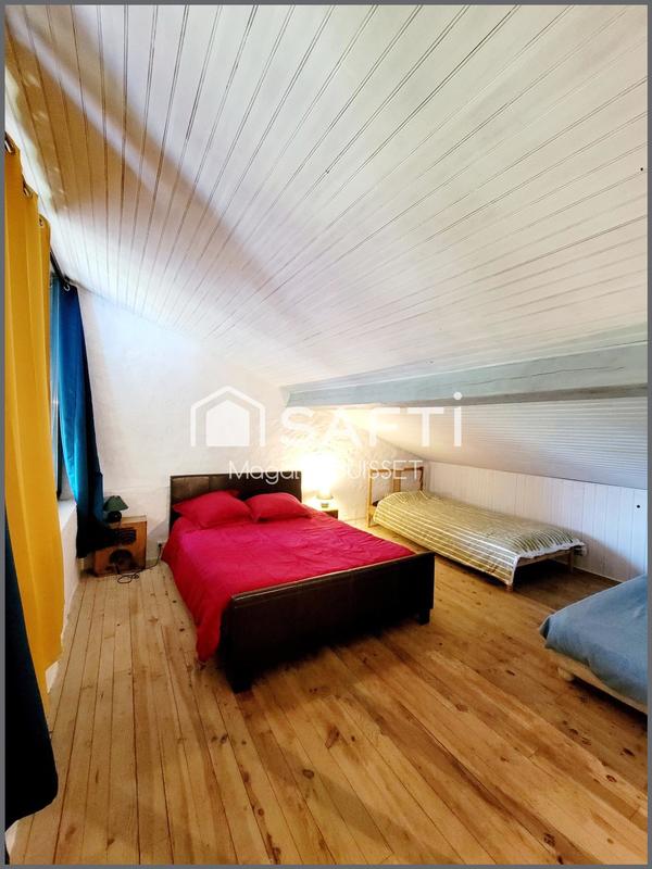 Maison - 248 m² - 7 pièces