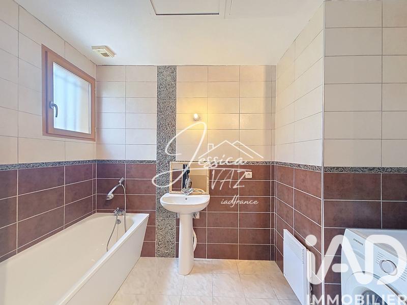 Maison - 104 m² - 4 pièces