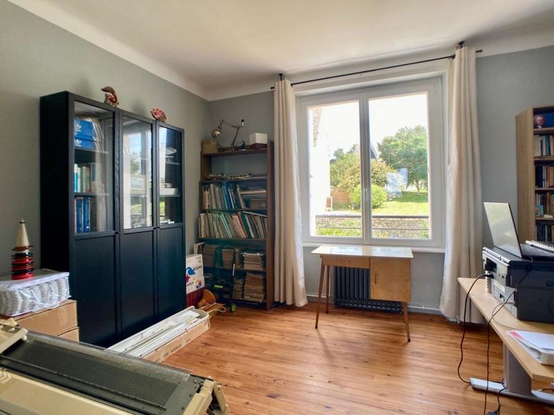 Maison - 218 m² - 7 pièces