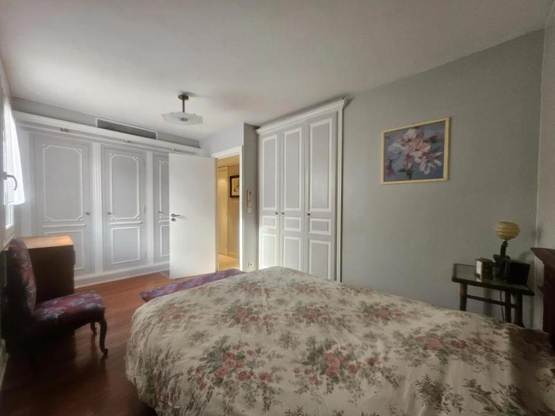 Appartement - 107 m² - 6 pièces