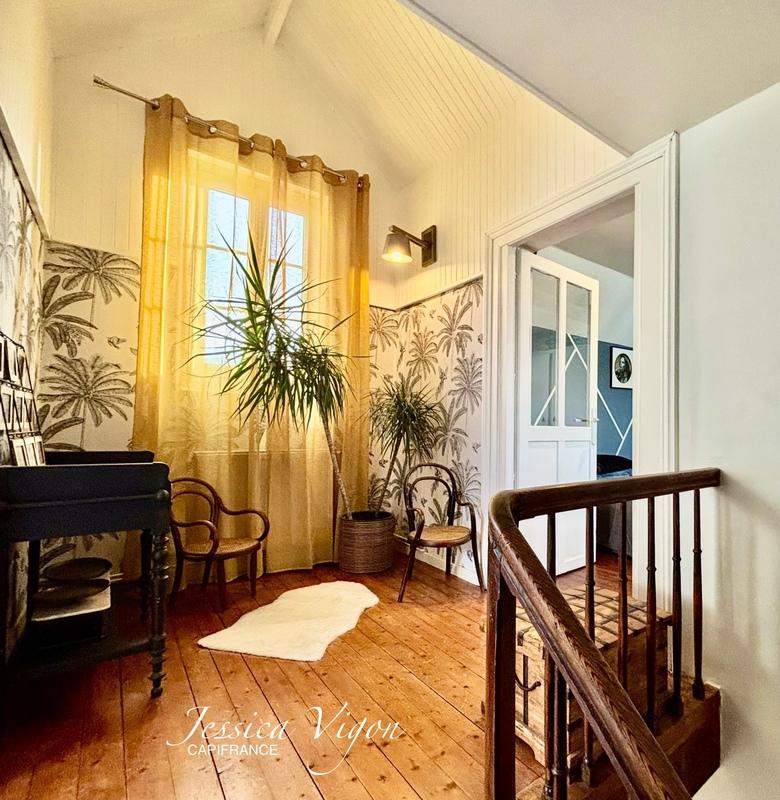 Maison de ville - 203 m² - 6 pièces