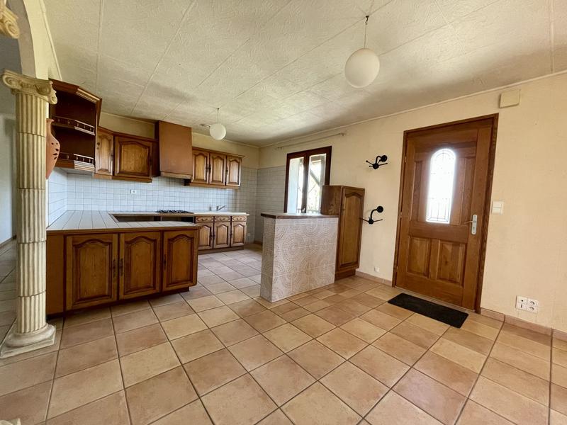 Maison - 228 m² - 8 pièces