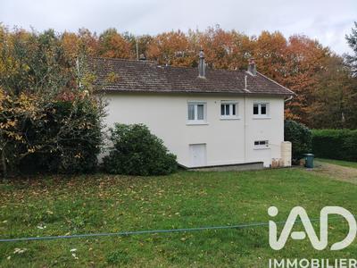 Maison - 93 m² - 7 pièces