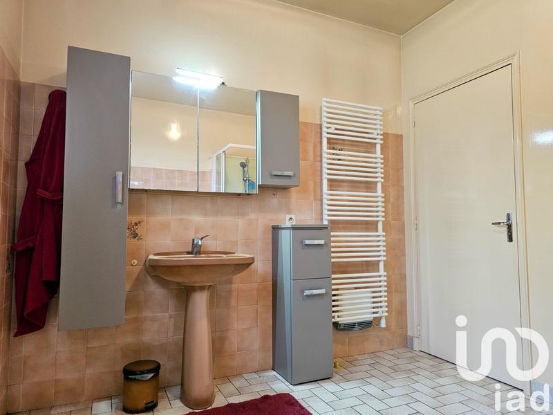 Maison - 214 m² - 6 pièces