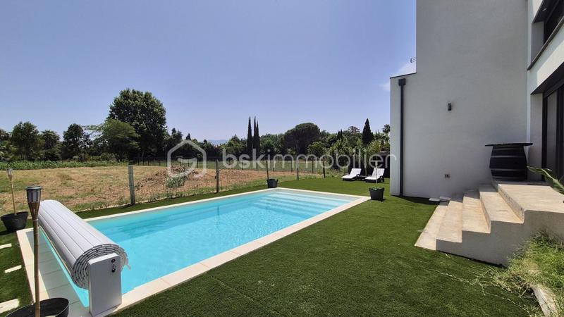 Villa - 140 m² - 5 pièces