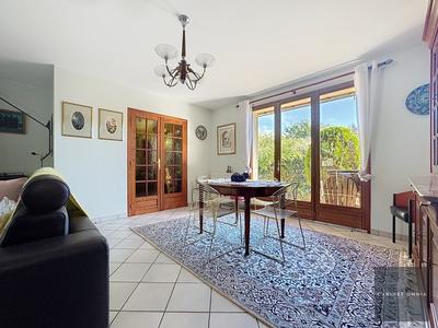 Maison - 101 m² - 4 pièces