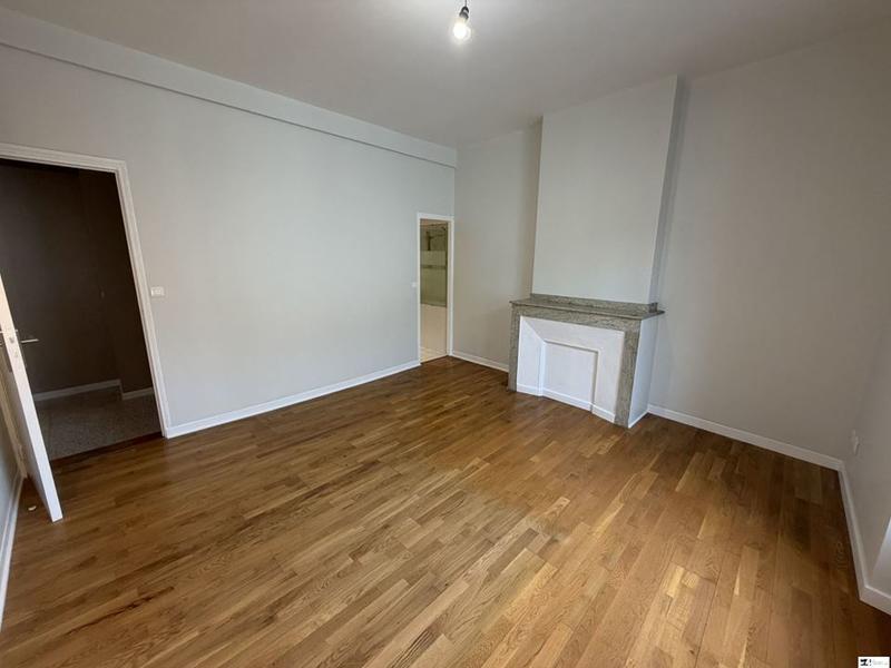 Maison traditionnelle - 172 m² - 7 pièces