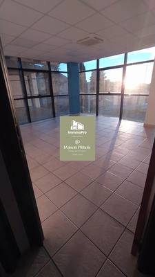 Bureau - 118 m² - 5 pièces