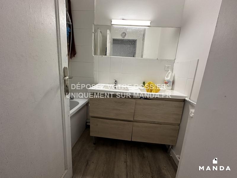 Chambre - 12 m² - 5 pièces