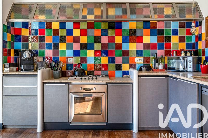 Maison - 234 m² - 7 pièces