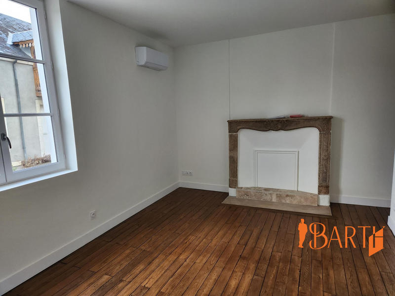 Maison ancienne - 181 m² - 7 pièces