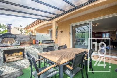 Maison - 111 m² - 4 pièces