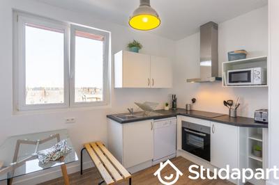 Chambre - 11 m² - 1 pièce