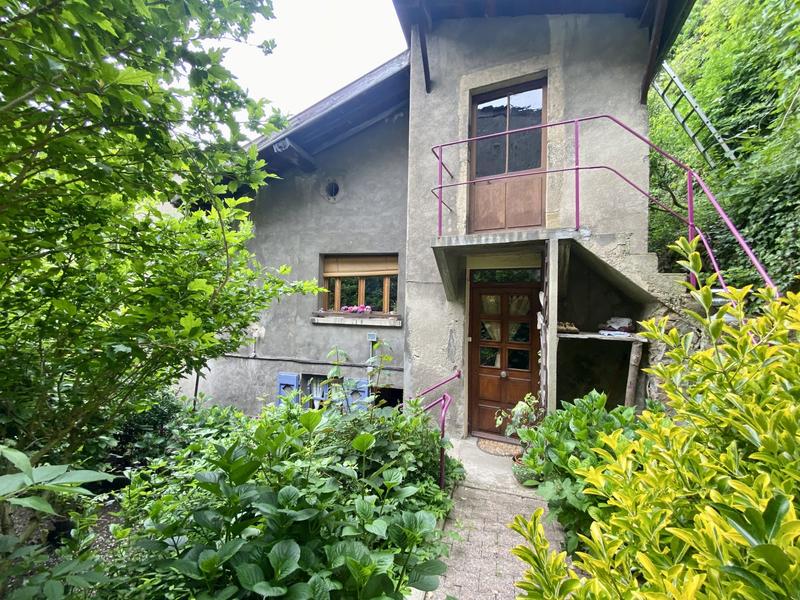 Maison - 104 m² - 6 pièces