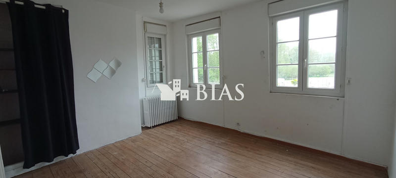 Maison - 243 m² - 9 pièces