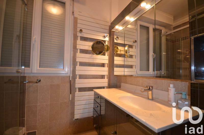 Maison - 179 m² - 6 pièces