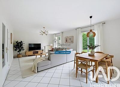 Maison - 106 m² - 5 pièces