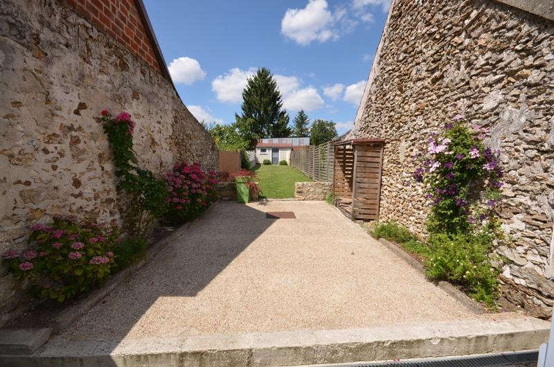 Maison en pierre - 84 m² - 4 pièces