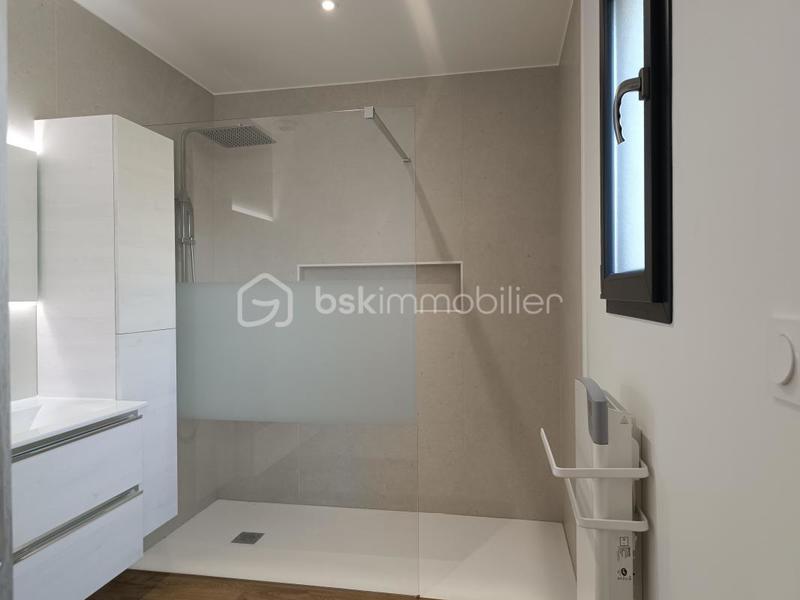 Maison - 121 m² - 5 pièces