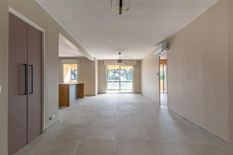 Appartement - 91 m² - 4 pièces