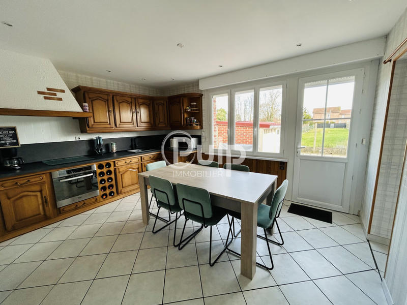 Maison - 90 m² - 6 pièces