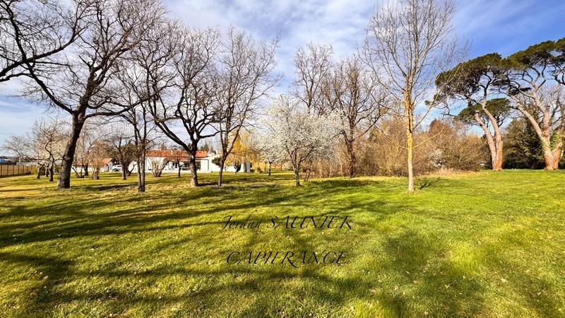 Propriété - 305 m² - 8 pièces