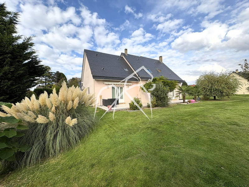 Maison - 170 m² - 7 pièces