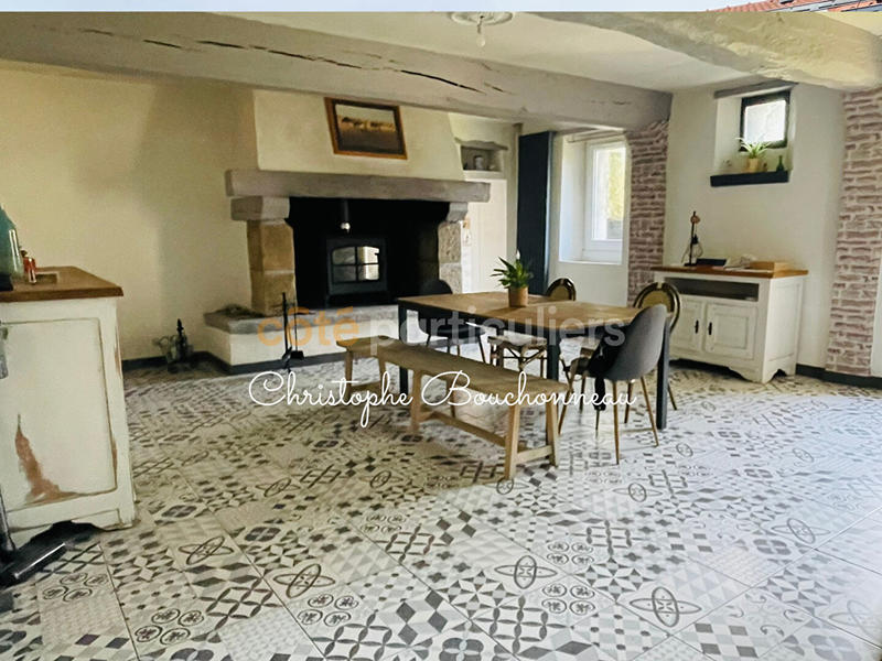 Maison - 202 m² - 6 pièces