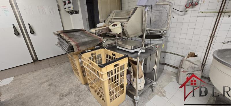 Fonds de commerce - Local commercial - 200 m²