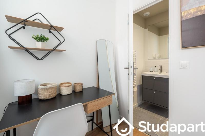 Chambre - 11 m² - 1 pièce