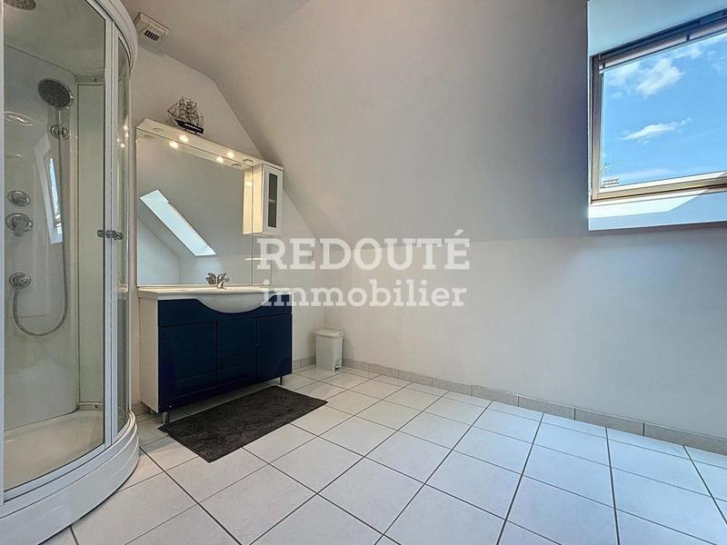 Maison - 260 m² - 7 pièces
