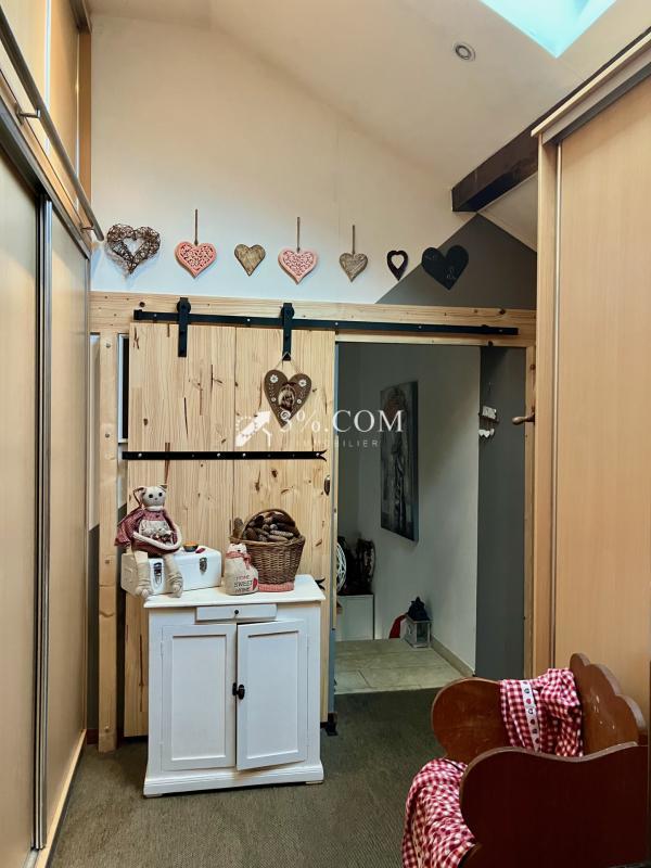 Maison - 225 m² - 8 pièces