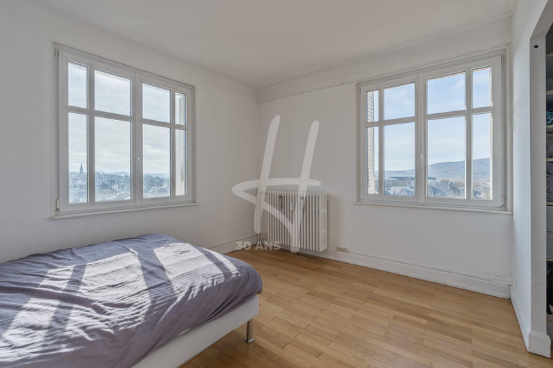 Appartement - 111 m² - 5 pièces